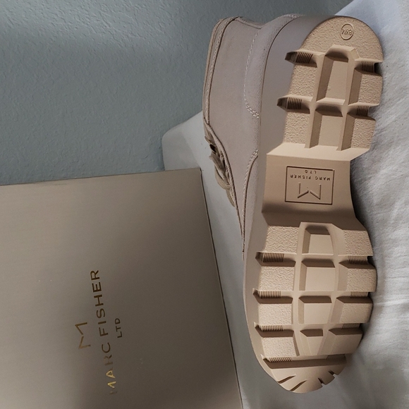 NEW Marc Fisher Fayth Lugsole Hiker Boot - Picture 9 of 11